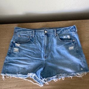 American Eagle Denim Mom Short